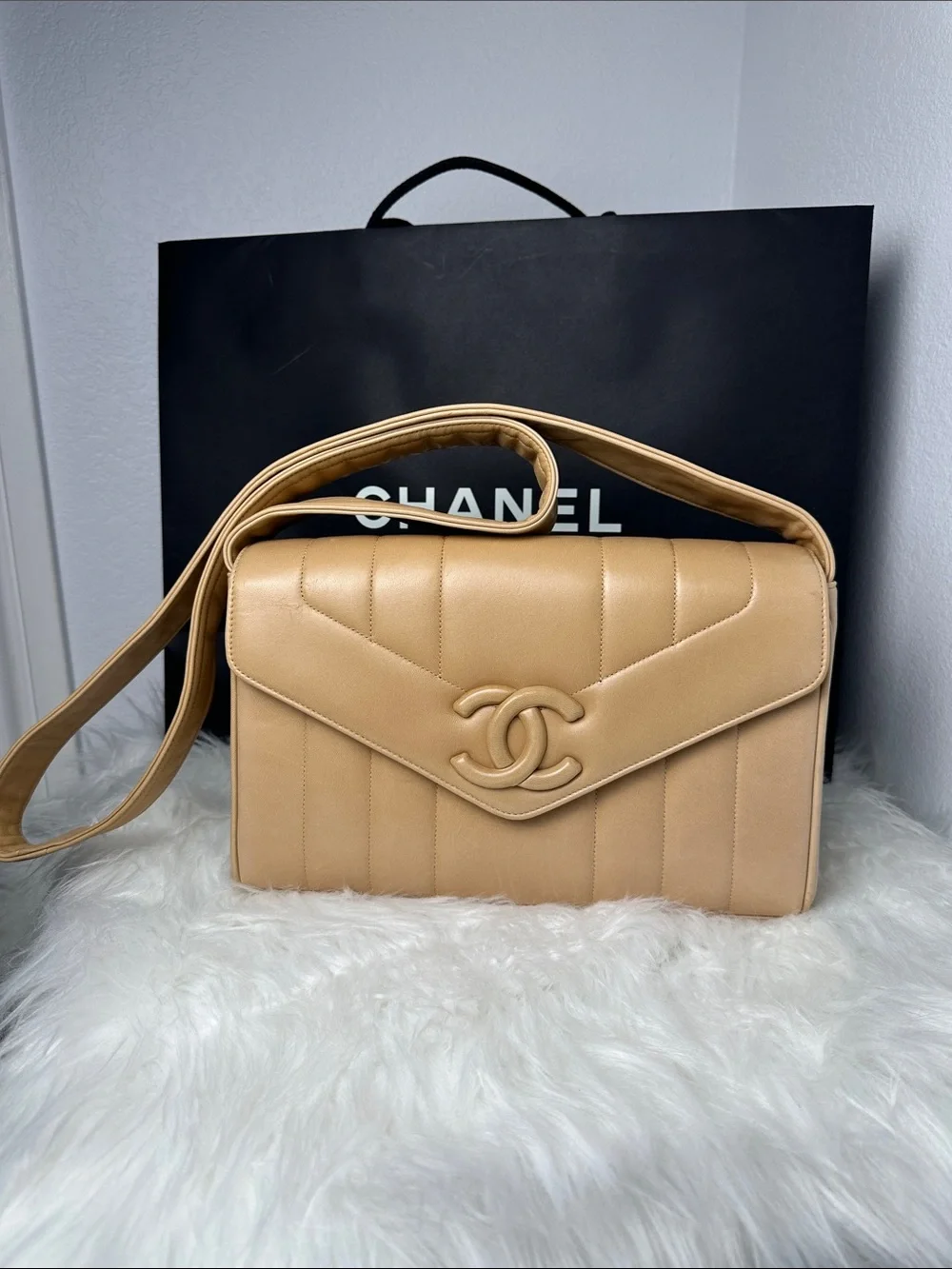 💯Authentic Vintage Chanel CC Logo Shoulder Bag – Beige Lambskin 🍀